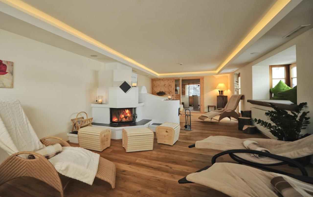 Familienhotel Adler 세르파우스 외부 사진